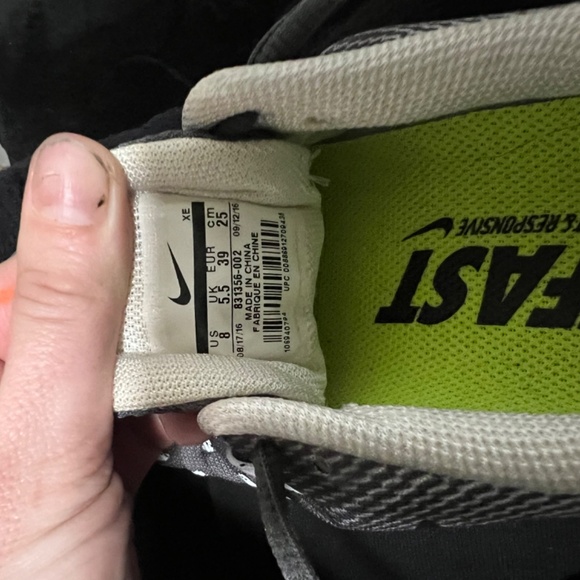 Nike Running Shoes - Picture 4 of 4